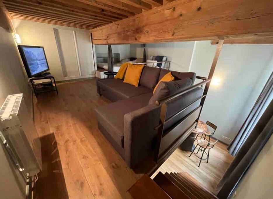 Chez Alam A Hotel De Ville Лион Экстерьер фото